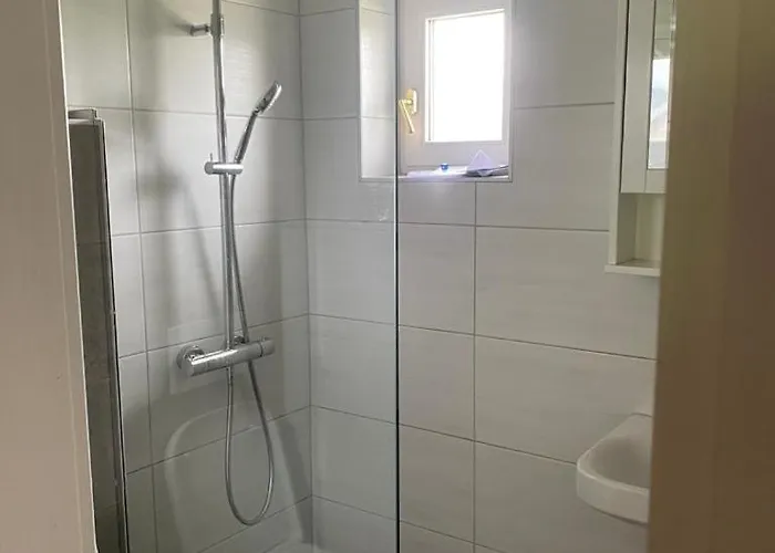 Einfamilienhaus In Ruhiger Lage בית נופש *